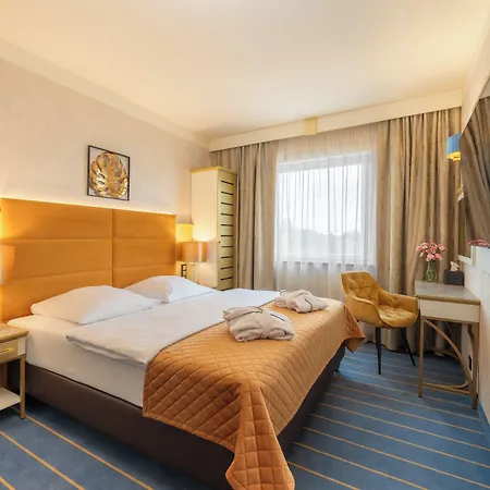 Park Diament 4* Katovice